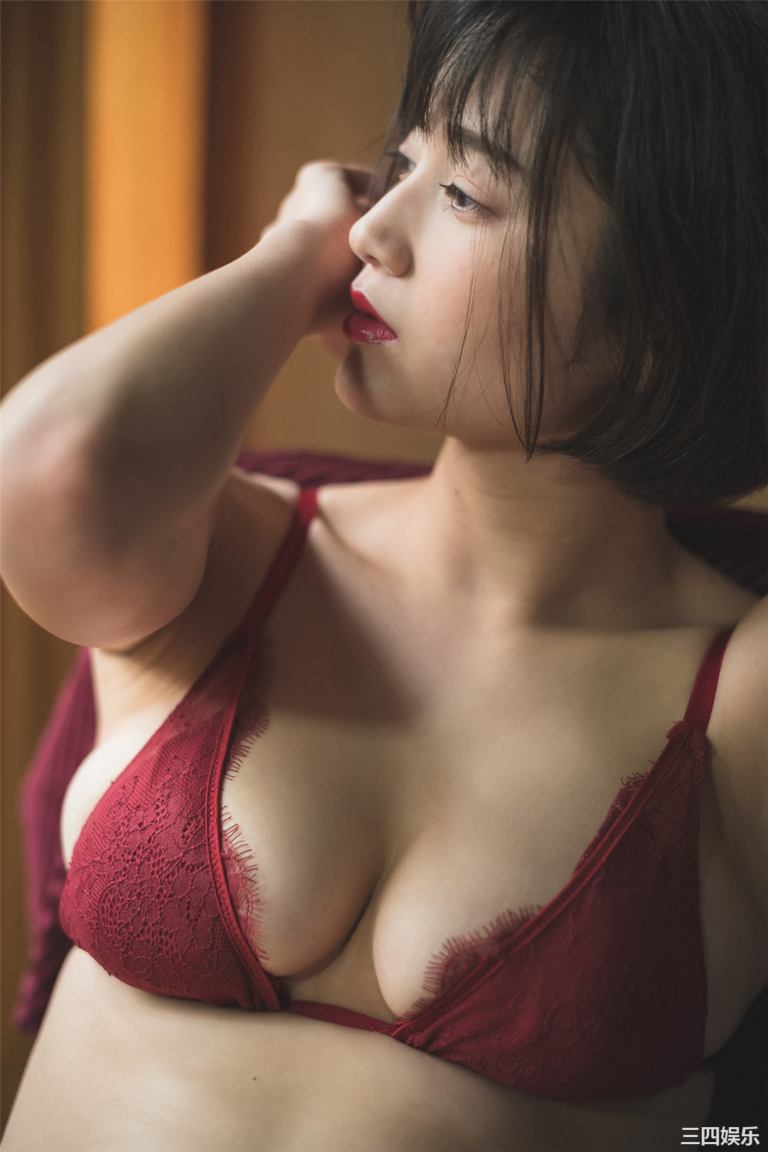 出口亚梨沙写真集《ずぶ濡れ報告。》高清全本