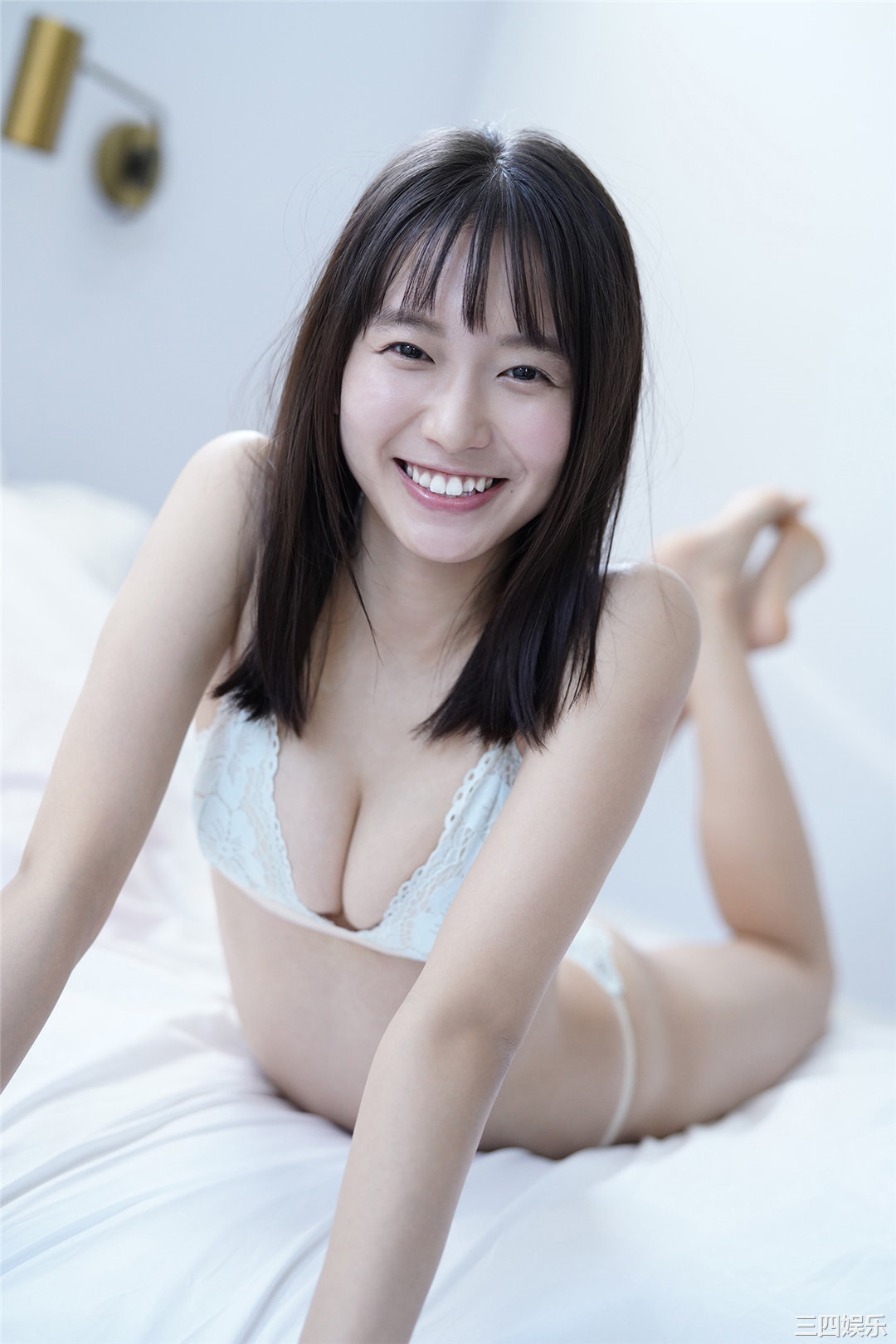 志田音音写真集《癒やしの純潔ビキニ》高清全本