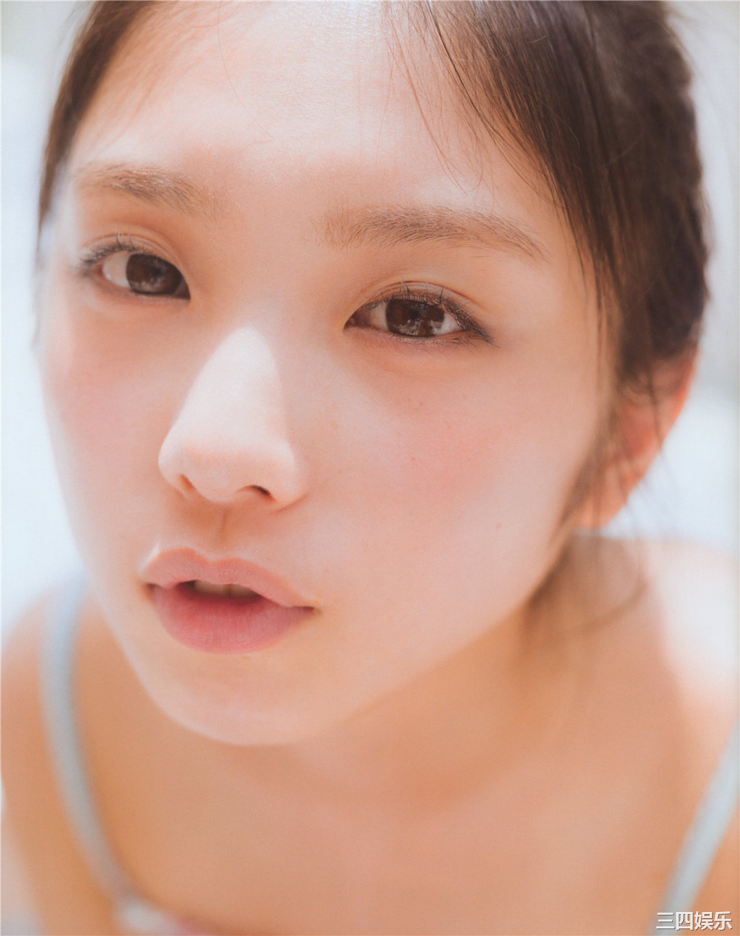 与田祐希写真集《日向の温度》高清全本