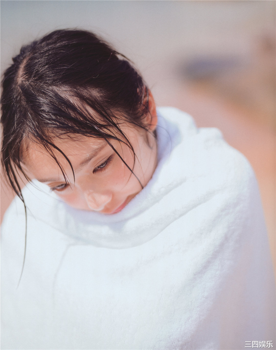与田祐希写真集《日向の温度》高清全本