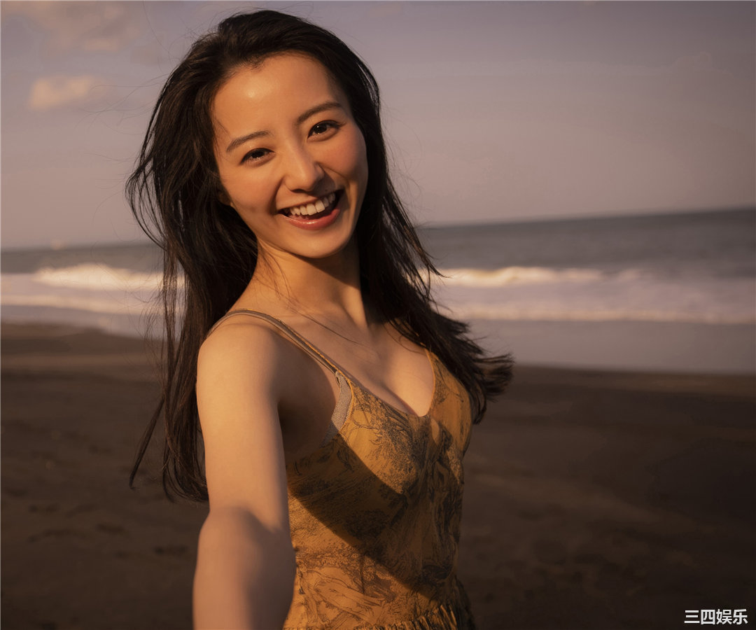 高田里穗写真集《New Season》高清全本