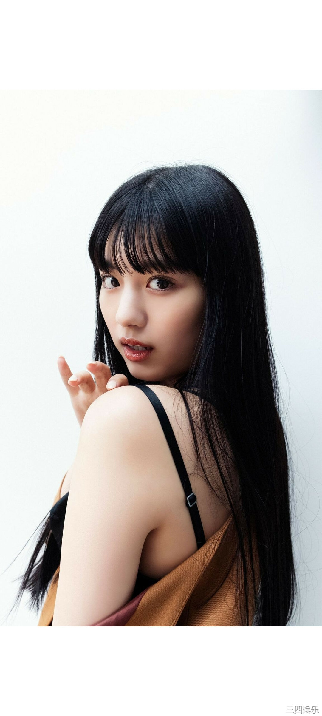 鹤嶋乃爱写真集《生まれながらにして女優。》高清全本