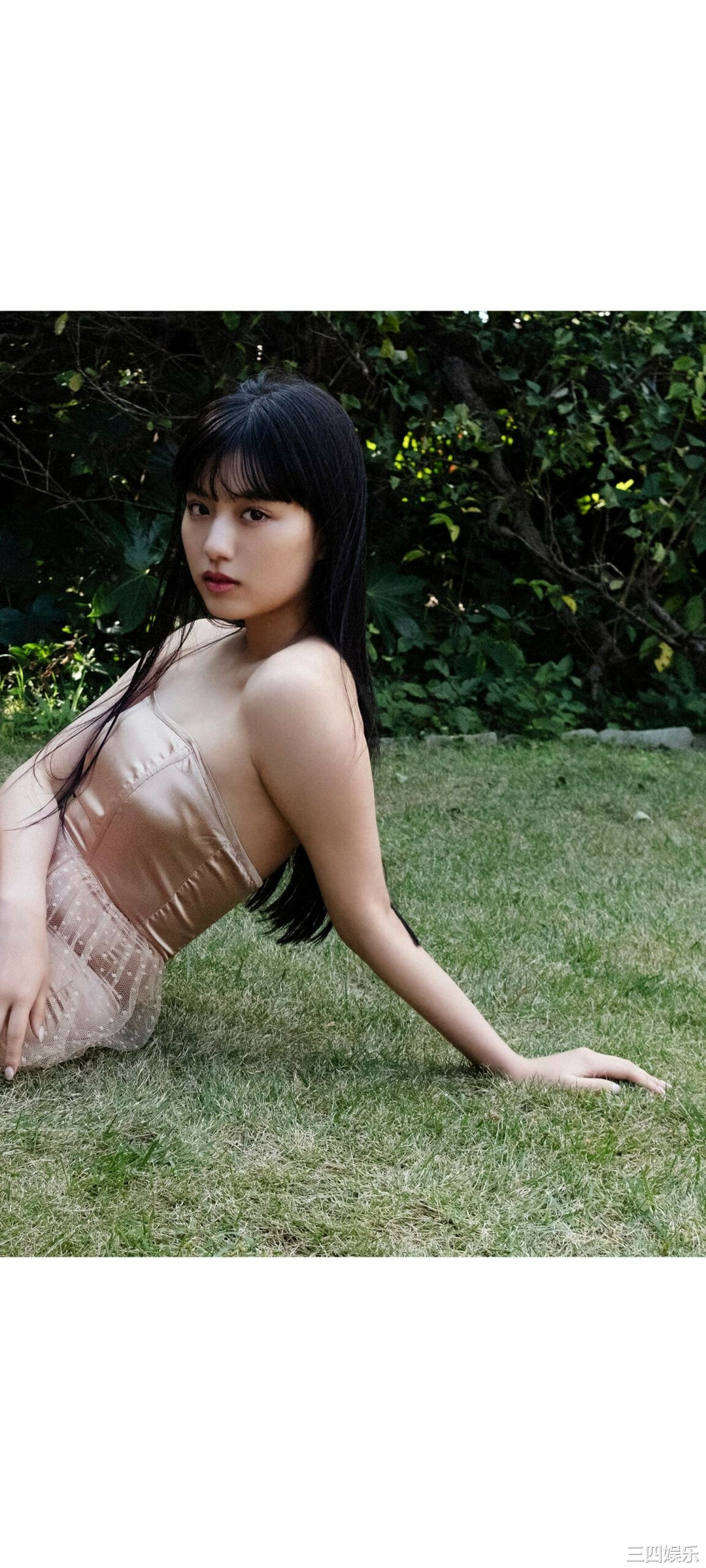 鹤嶋乃爱写真集《生まれながらにして女優。》高清全本