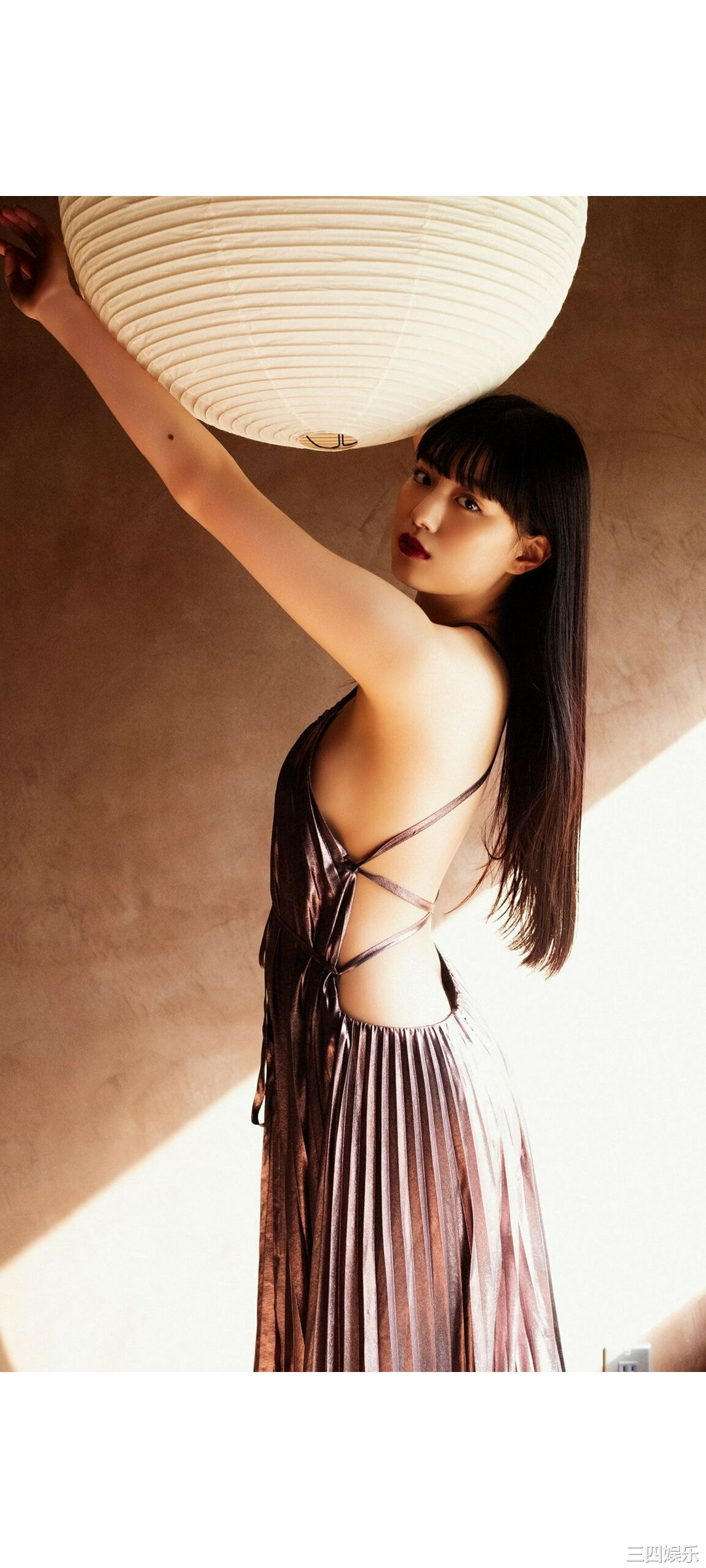 鹤嶋乃爱写真集《生まれながらにして女優。》高清全本