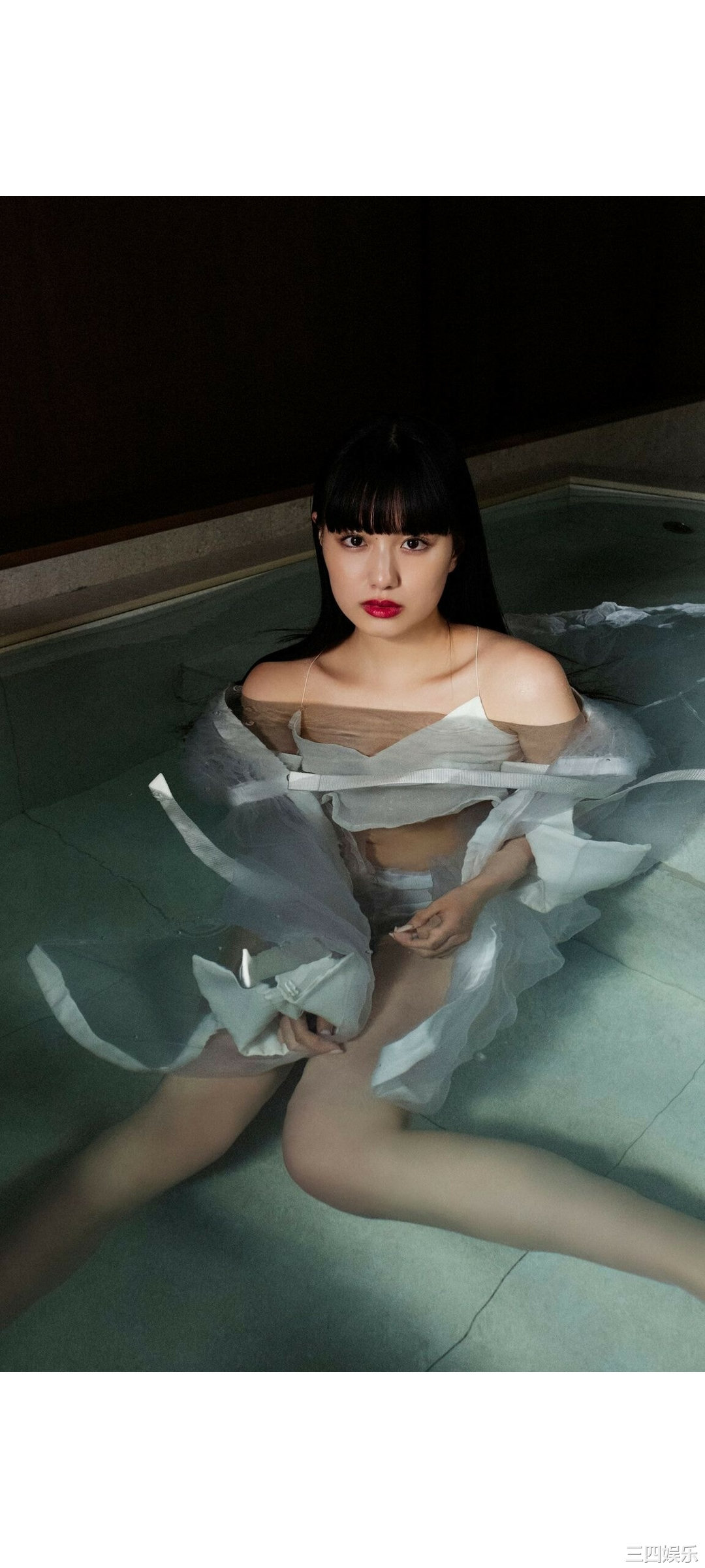 鹤嶋乃爱写真集《生まれながらにして女優。》高清全本