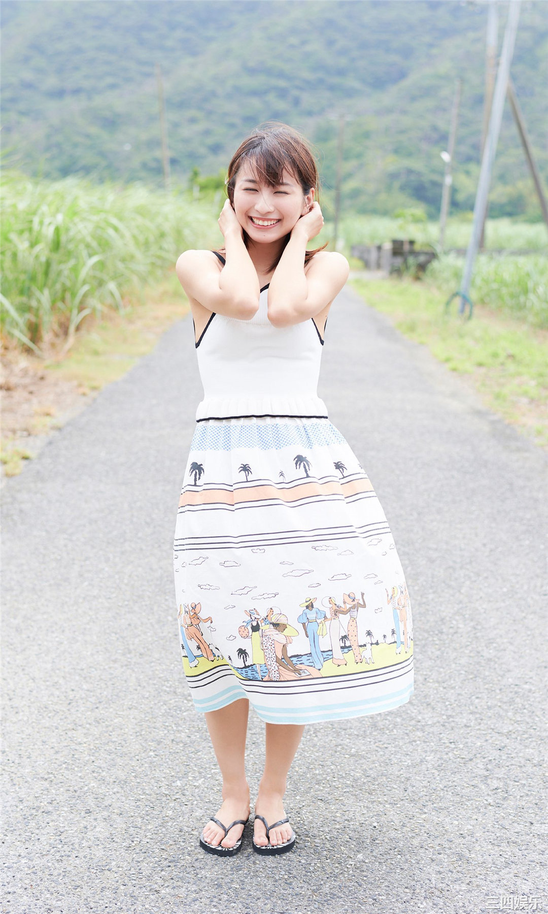 龙梦柔写真集《『中国のシンデレラ』、衝撃の初登場！》高清全本