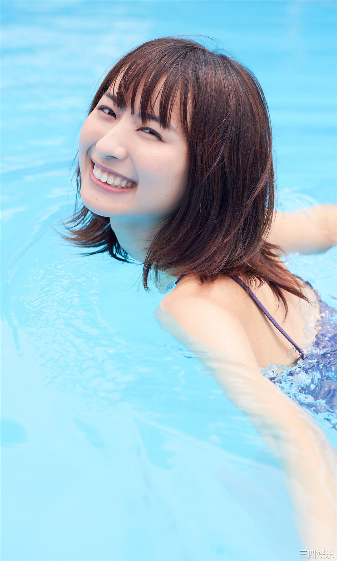 龙梦柔写真集《『中国のシンデレラ』、衝撃の初登場！》高清全本