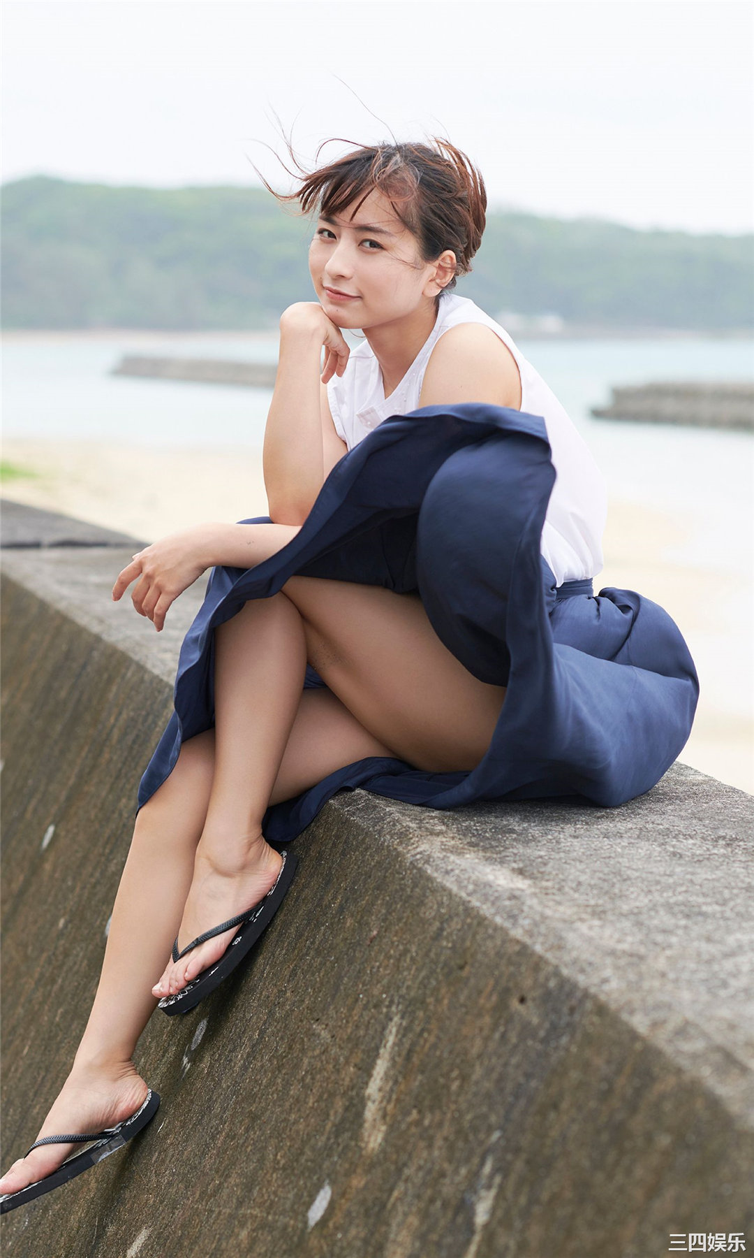 龙梦柔写真集《『中国のシンデレラ』、衝撃の初登場！》高清全本