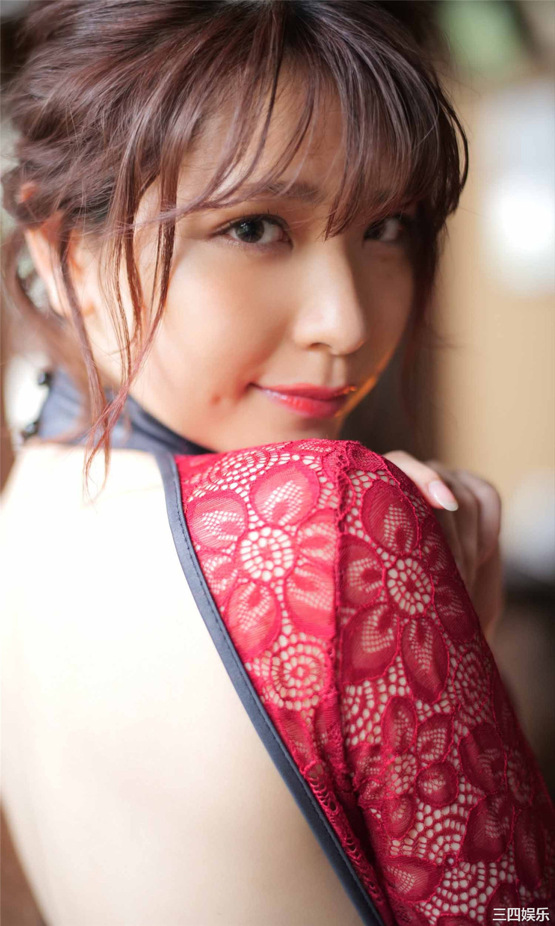 あまつ様写真集《コスプレ界のラスボス現る。》高清全本