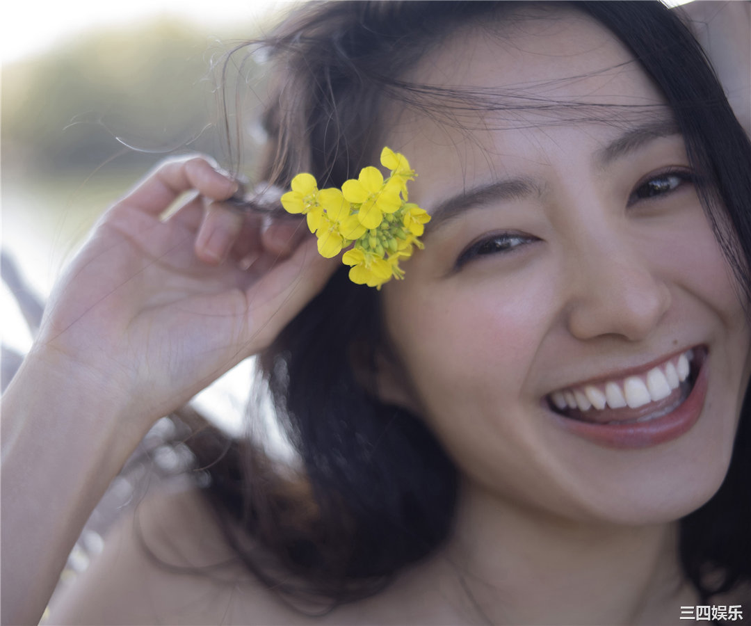 高田里穗写真集《New Season》高清全本