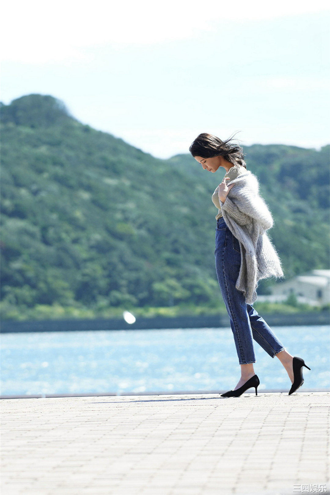 奈月塞娜写真集《たまゆらB》高清全本