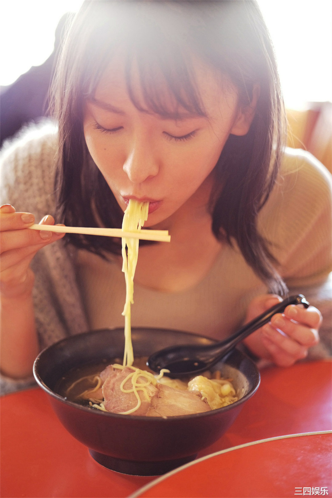 奈月塞娜写真集《たまゆらB》高清全本