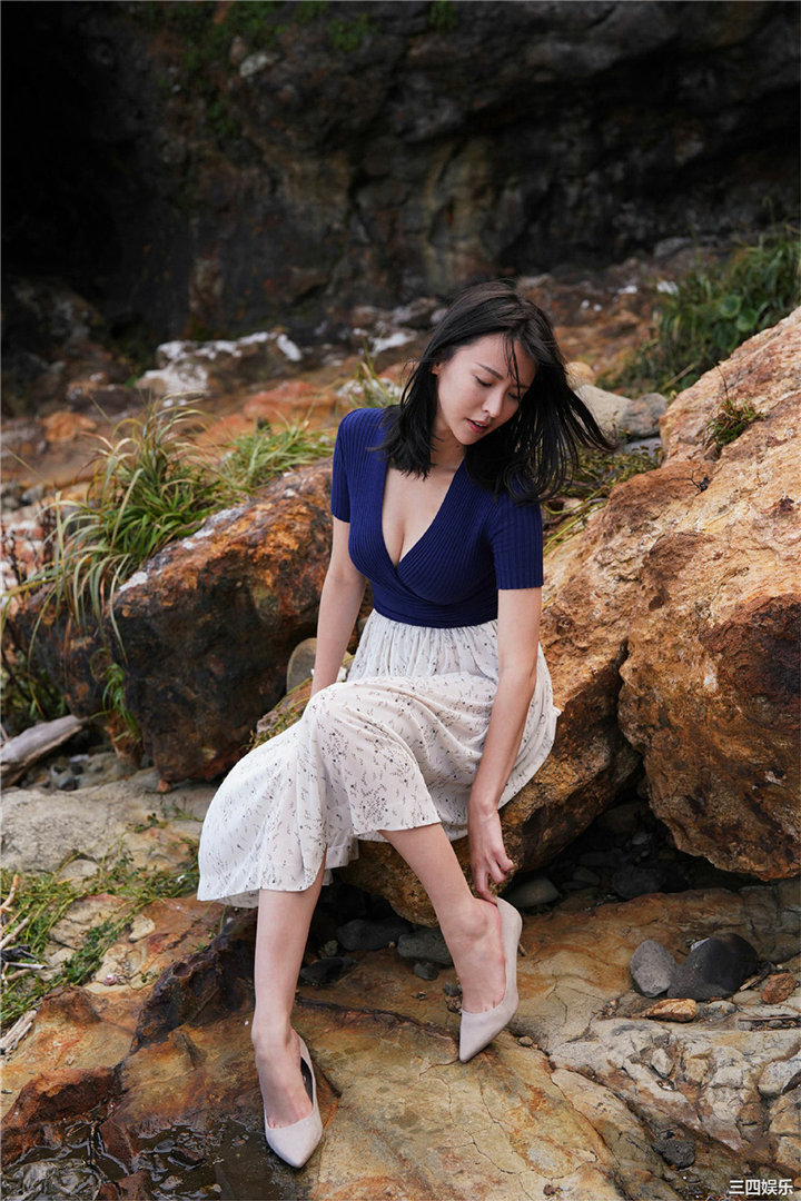 奈月塞娜写真集《たまゆらＡ》高清全本