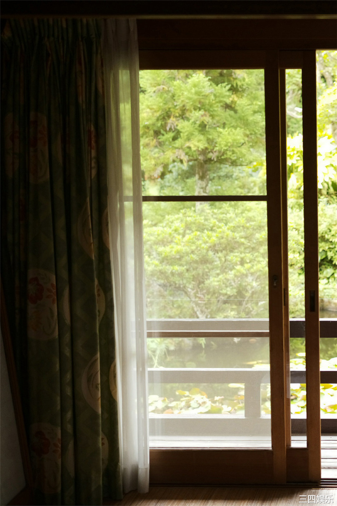 奈月塞娜写真集《たまゆらB》高清全本