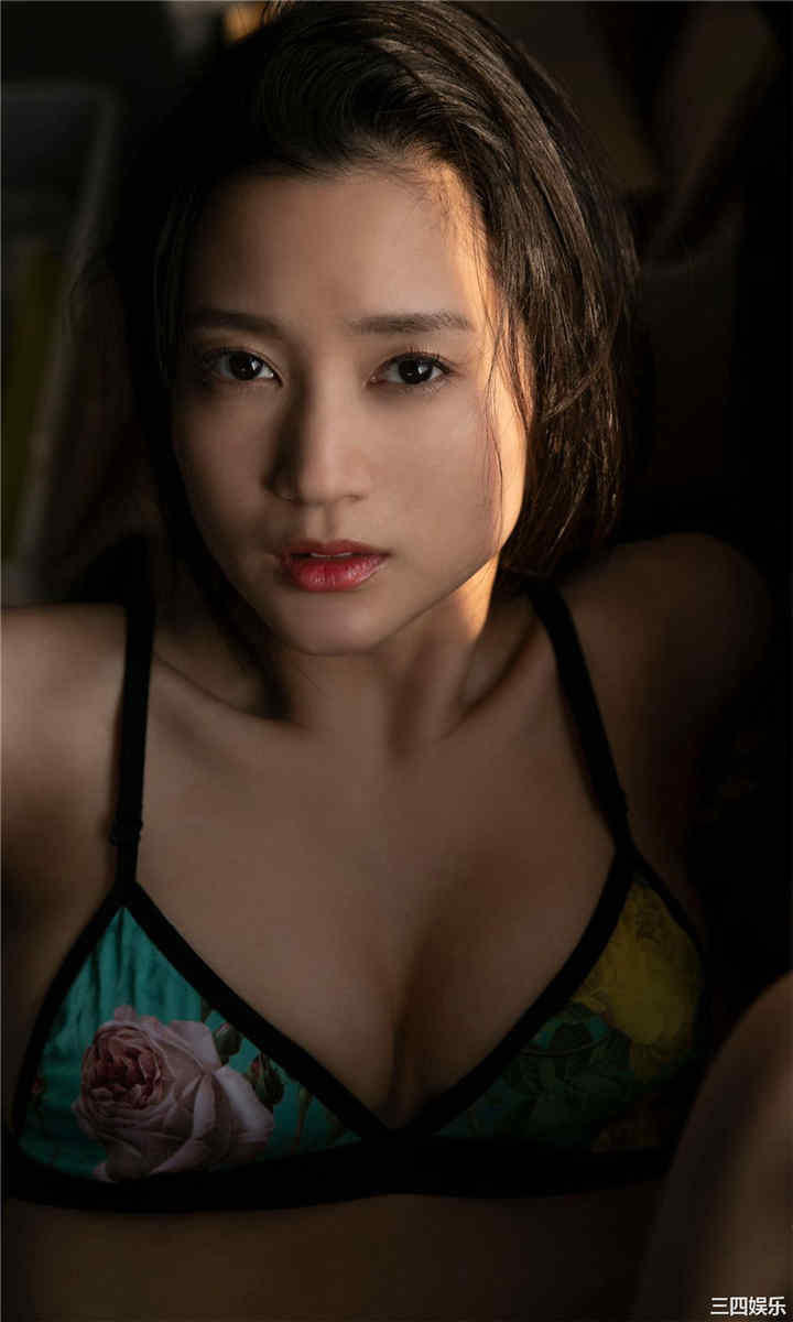 出口亚梨沙写真集《雪国旅情》高清全本