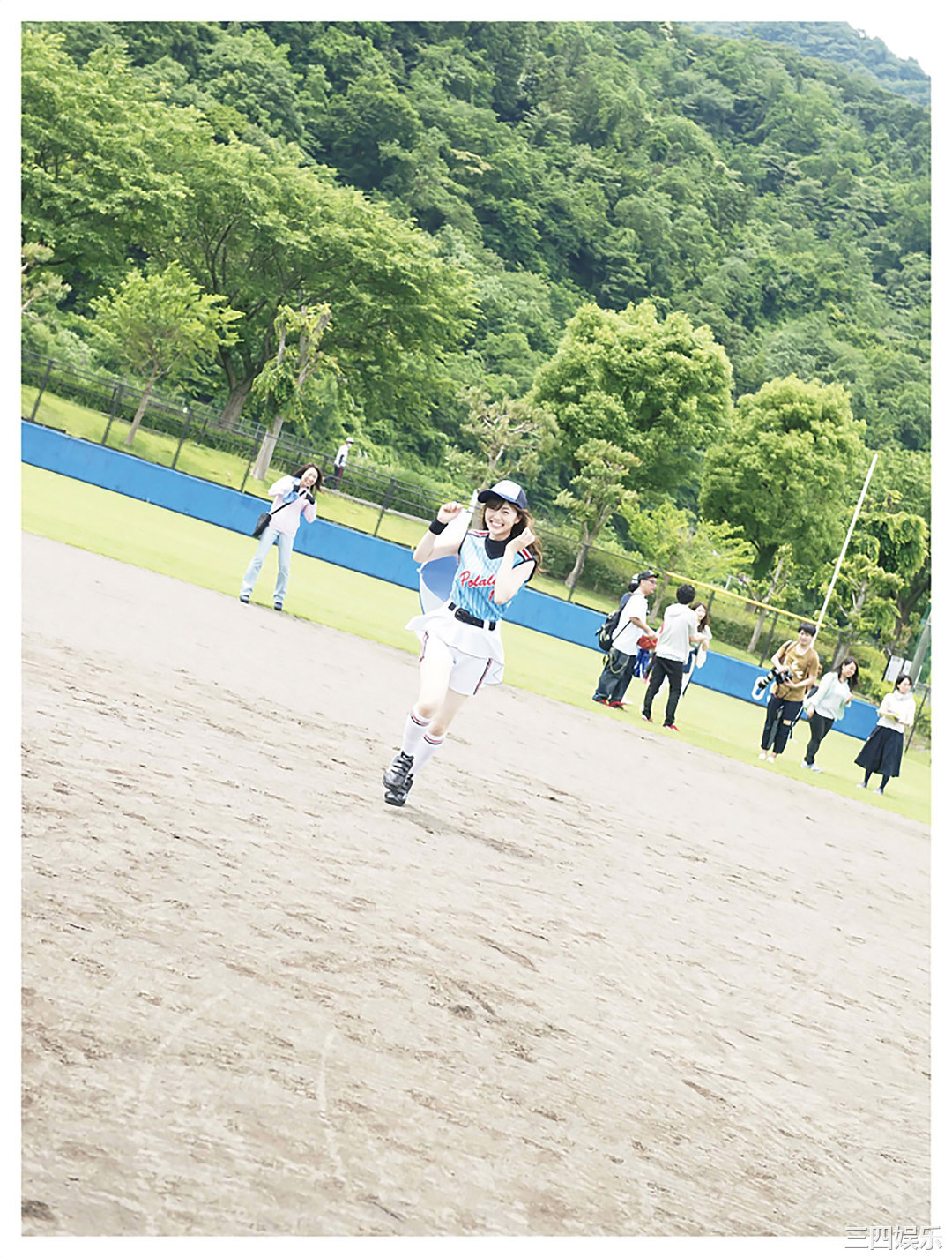 乃木坂46写真集《「初森ベマーズ」 電子写真集 Vol.1》高清全本