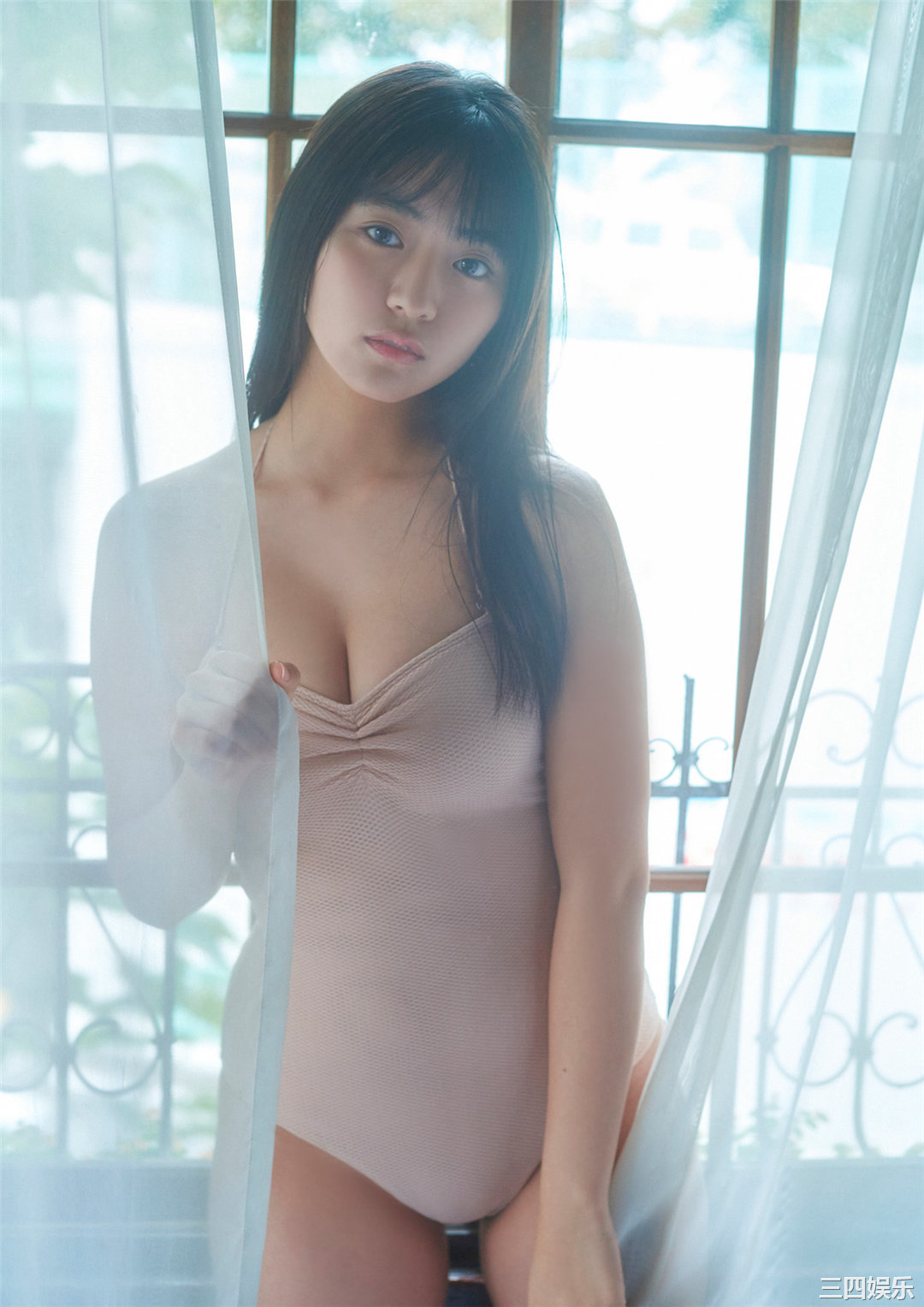 丰田露娜写真集《恋の光線》高清全本