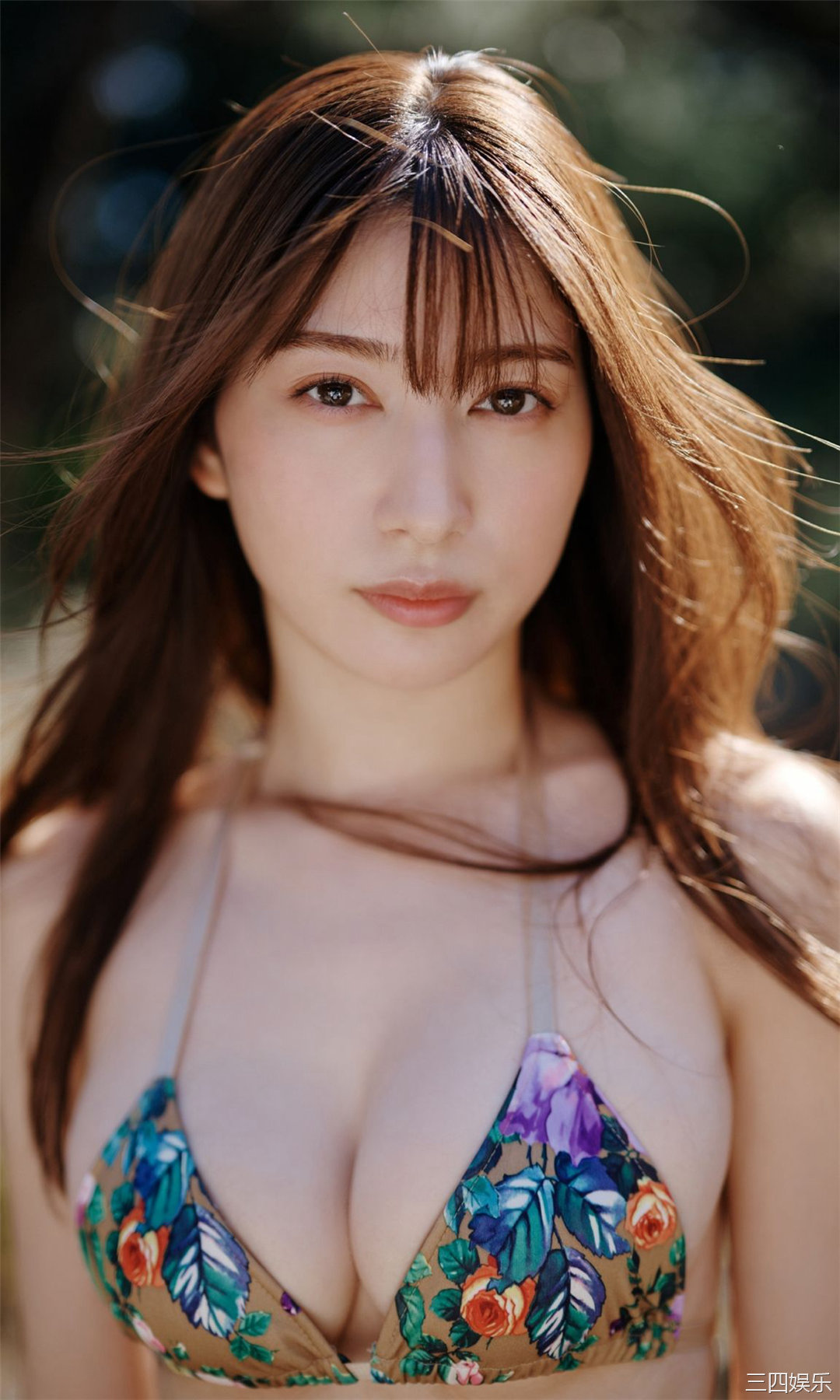 雪平莉左写真集《春に淫するひと。》高清全本