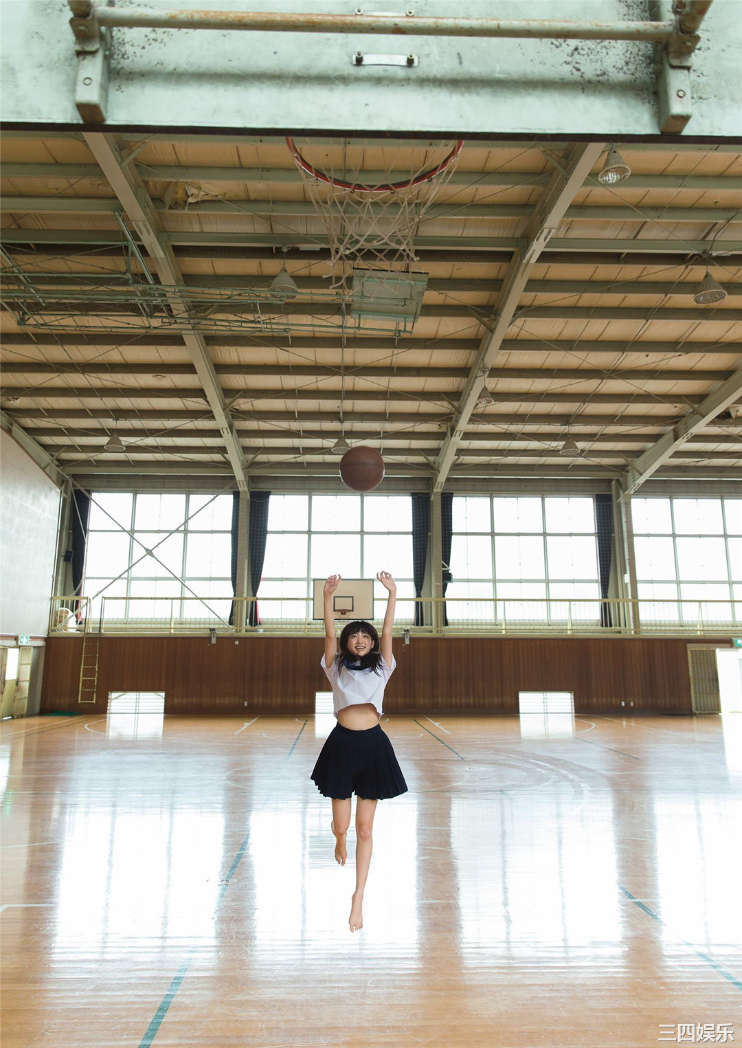 志田友美1st写真集《YUUMI》高清全本