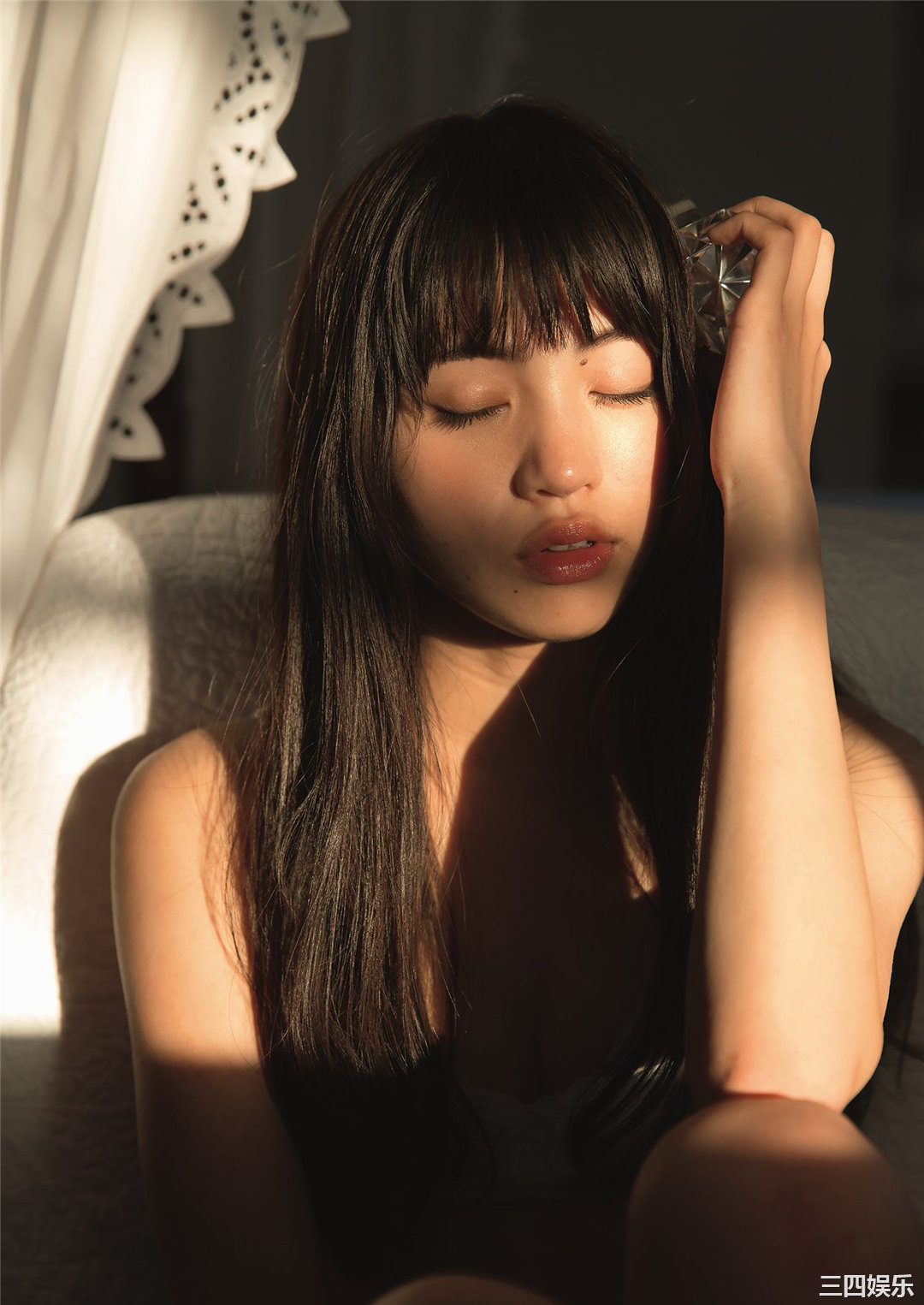 志田友美1st写真集《YUUMI》高清全本