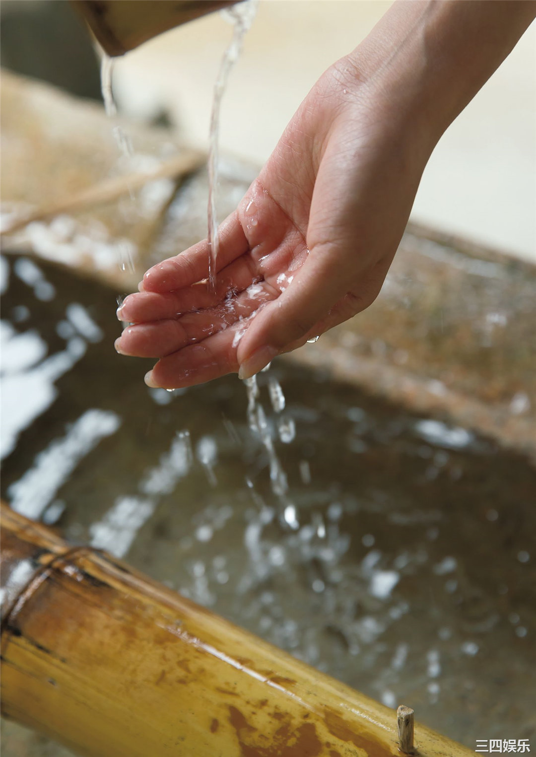 志田友美1st写真集《YUUMI》高清全本