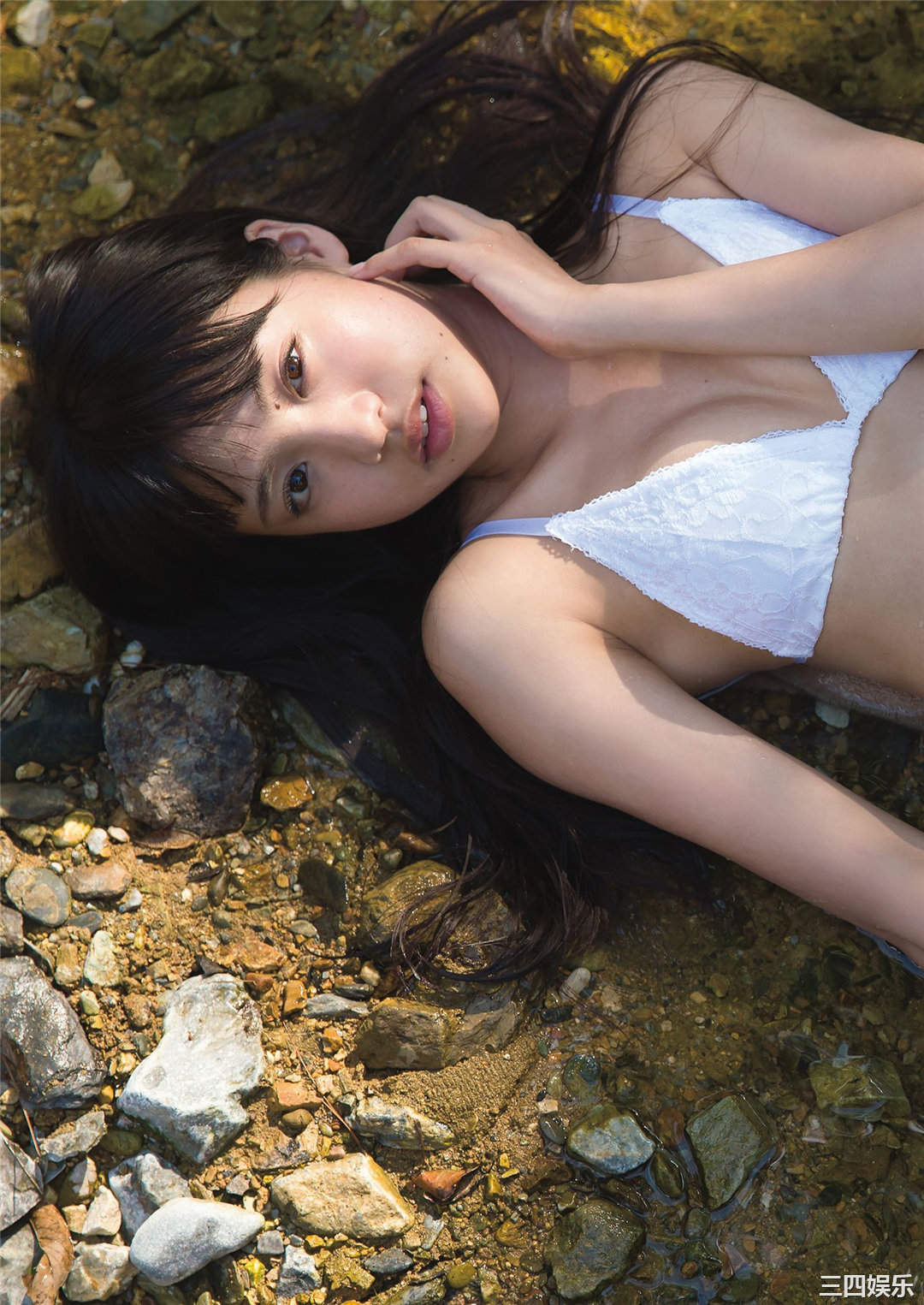志田友美1st写真集《YUUMI》高清全本