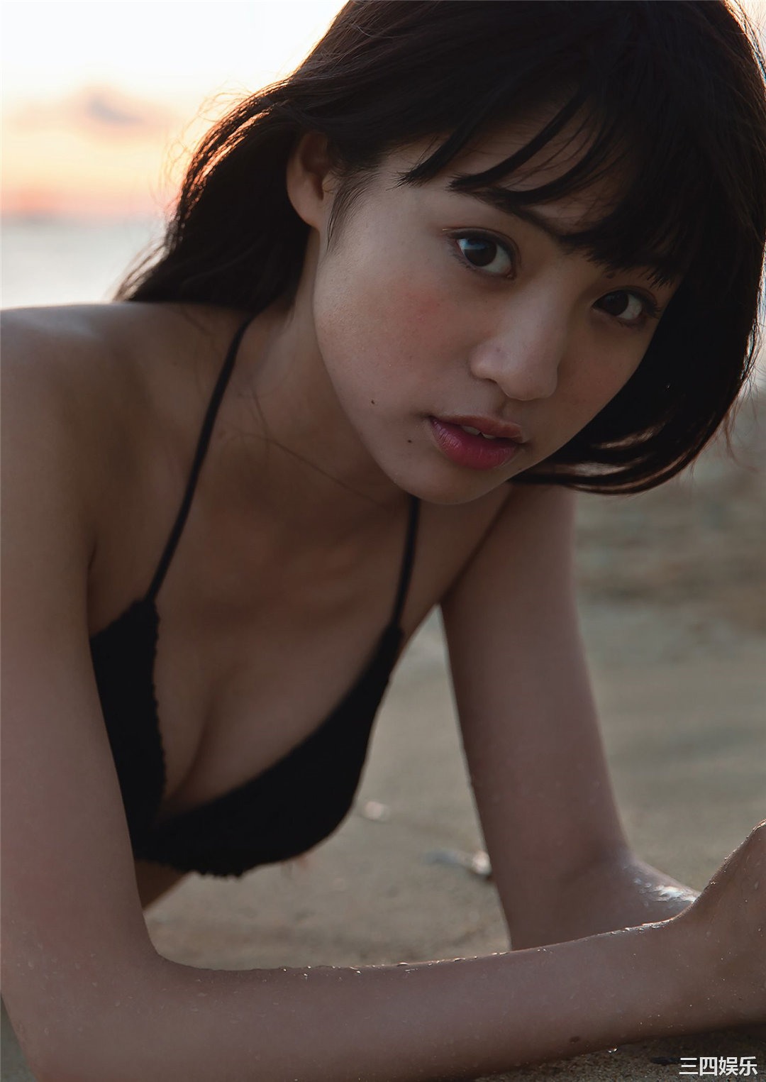 志田友美1st写真集《YUUMI》高清全本