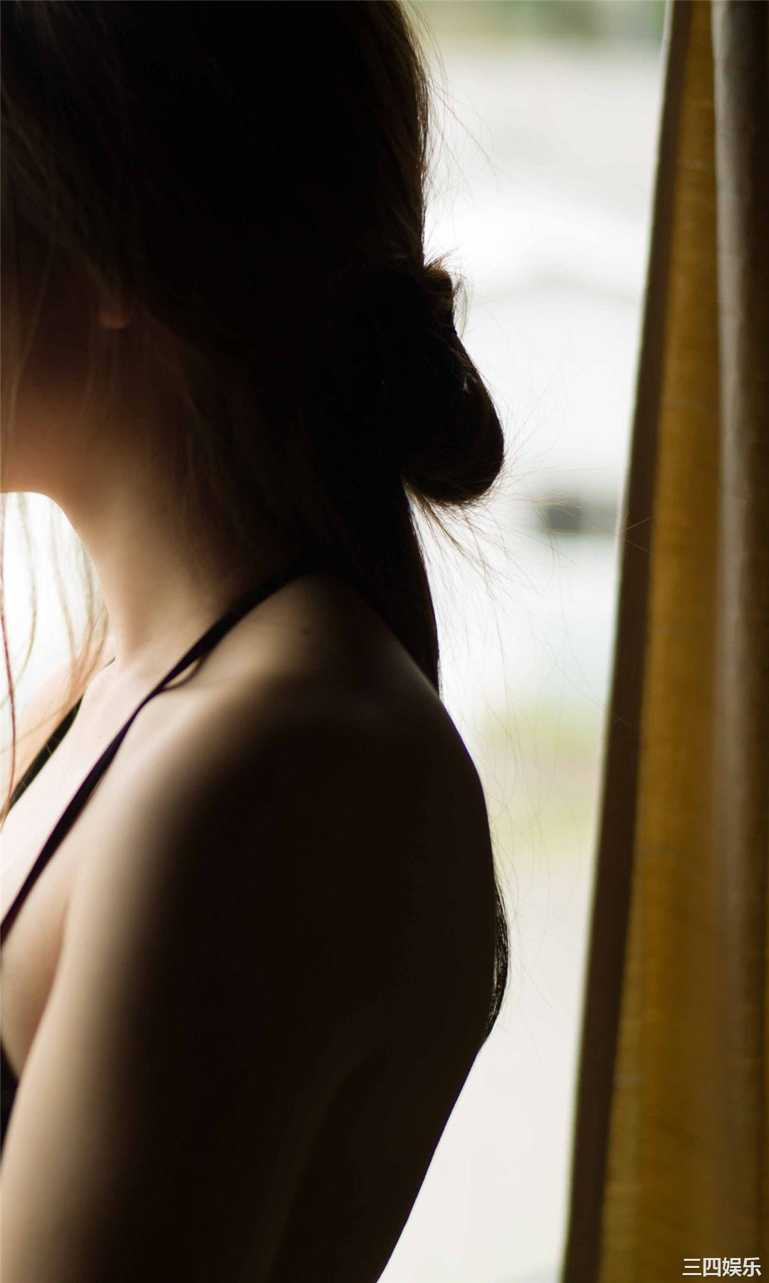 脇田穂乃香香写真集《海の見える街》高清全本