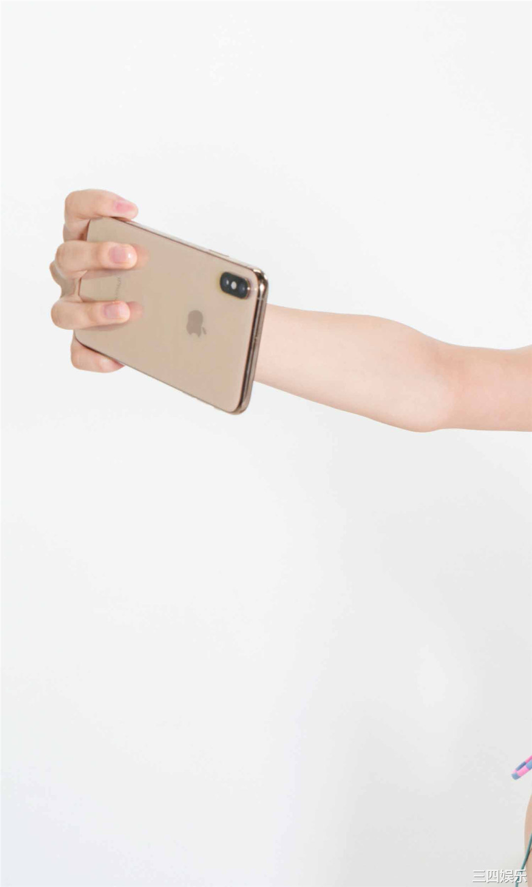 志田音音写真集《週プレ版 地味ハロウィン！ by 志田音々》高清全本