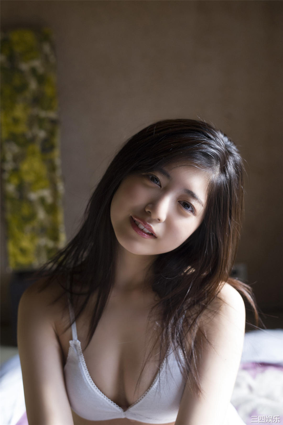 吉田莉樱写真集《謙虚な美徳》高清全本