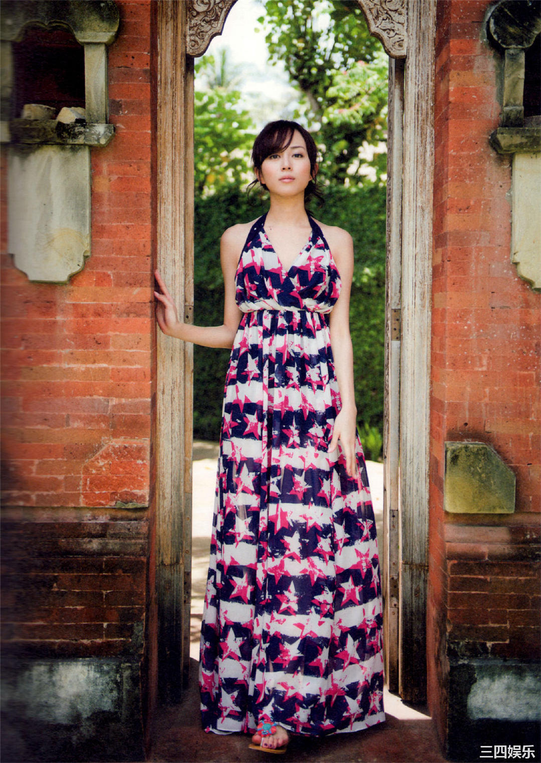 比嘉爱未1ST写真集《Clear》高清全本