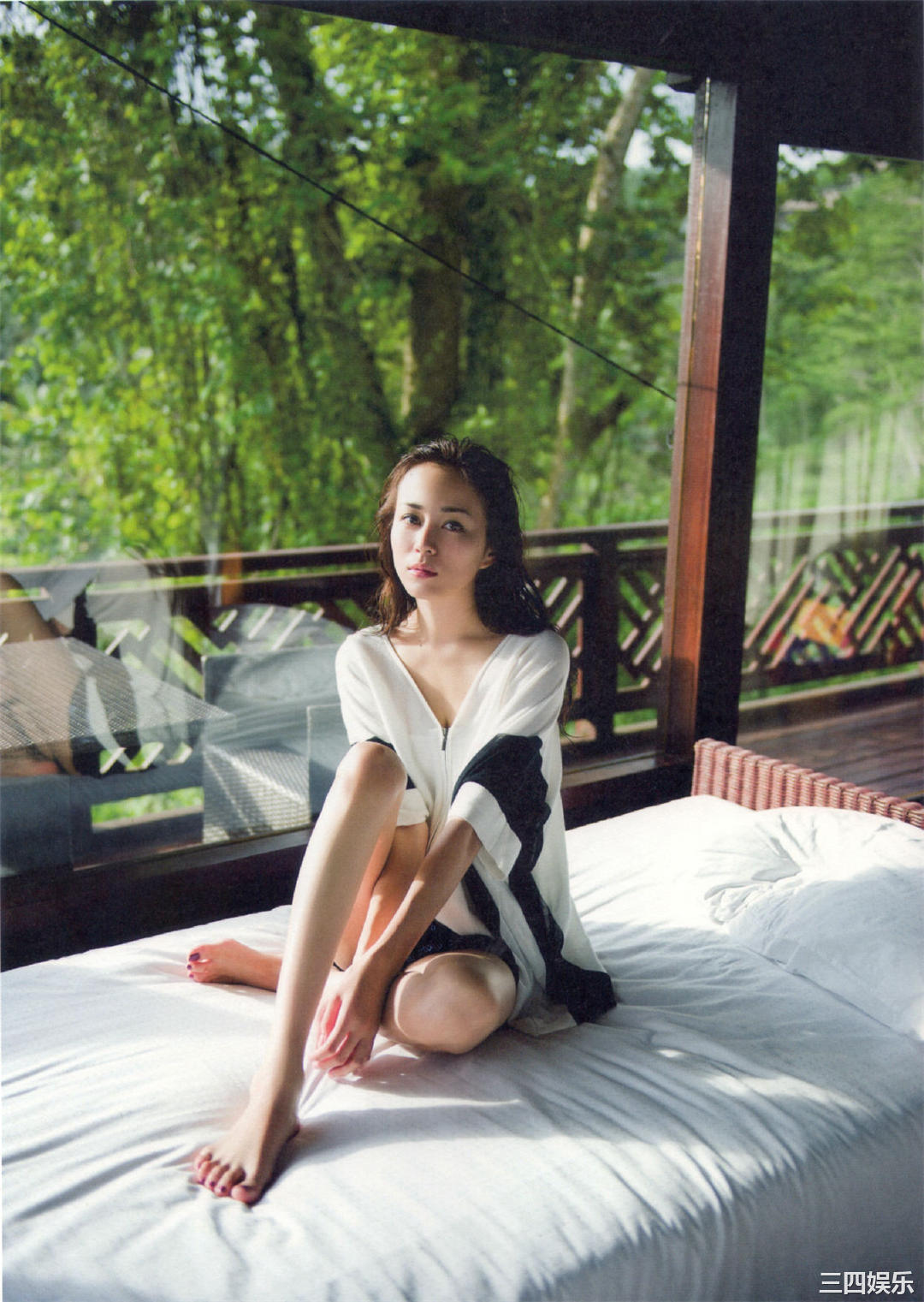 比嘉爱未1ST写真集《Clear》高清全本