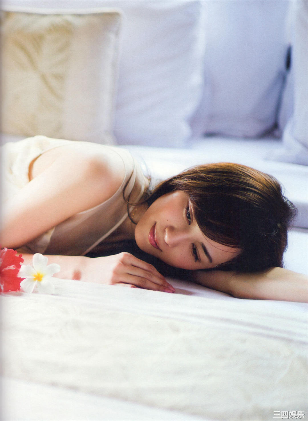 比嘉爱未1ST写真集《Clear》高清全本