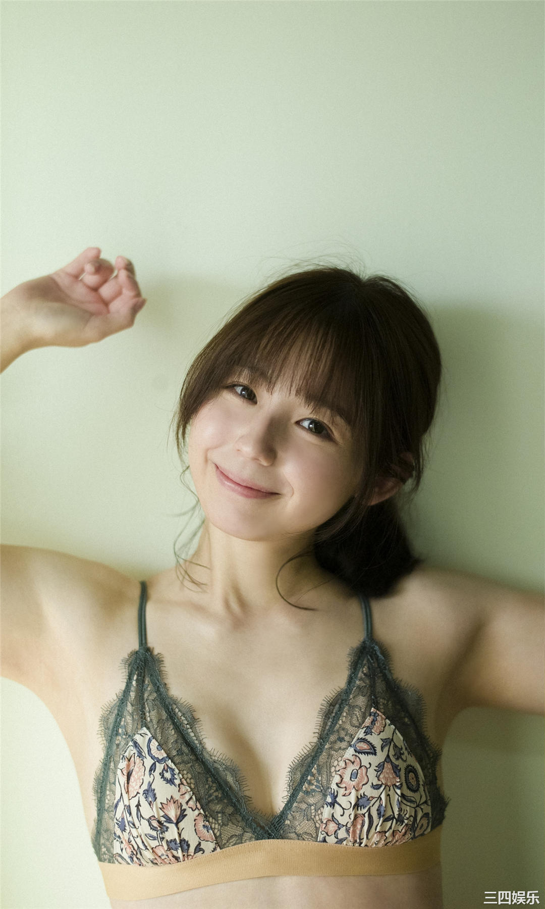小池里奈写真集《惑星の恋人》高清全本