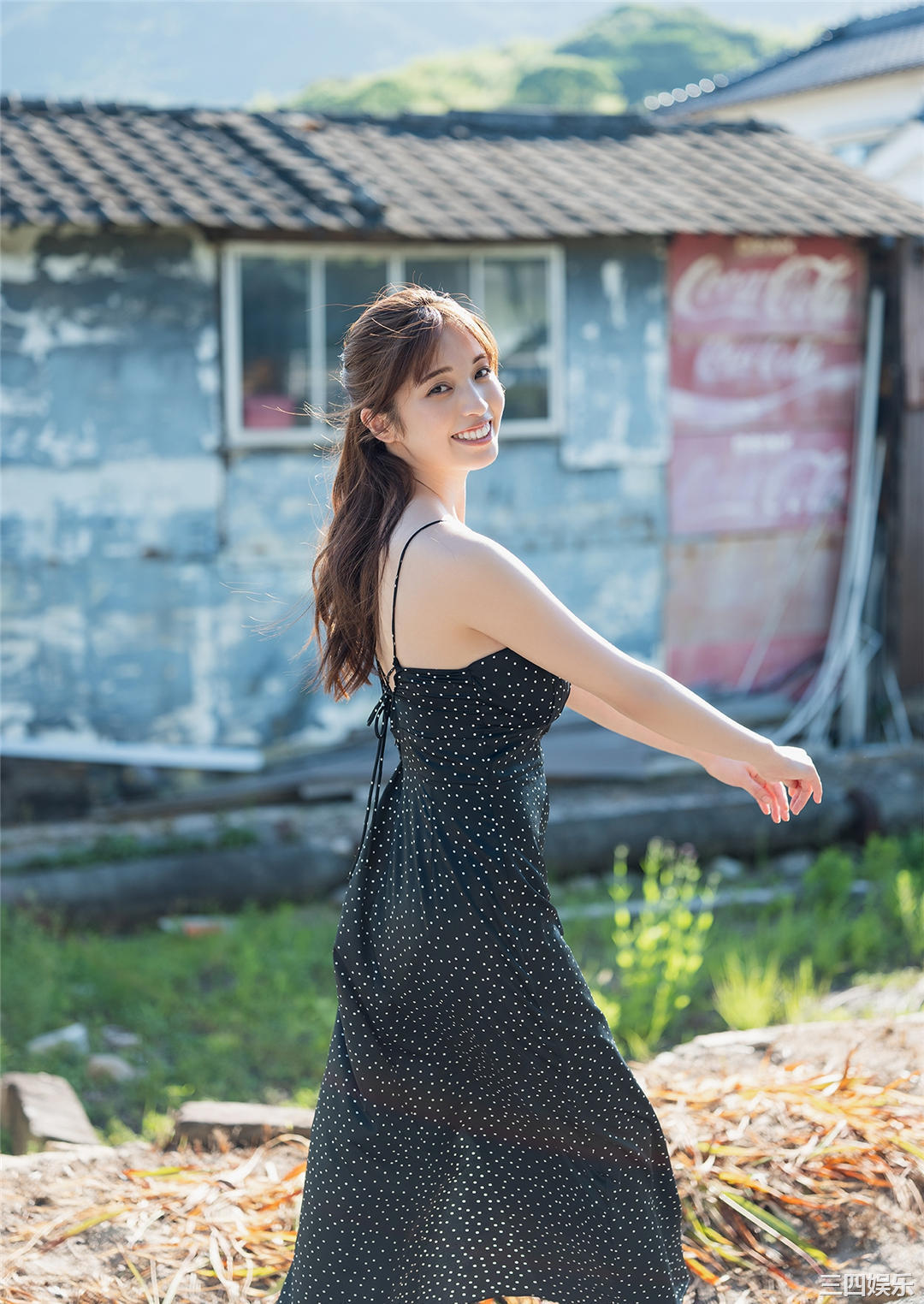 村岛未悠写真集《残暑お見舞い申し上げます。》高清全本