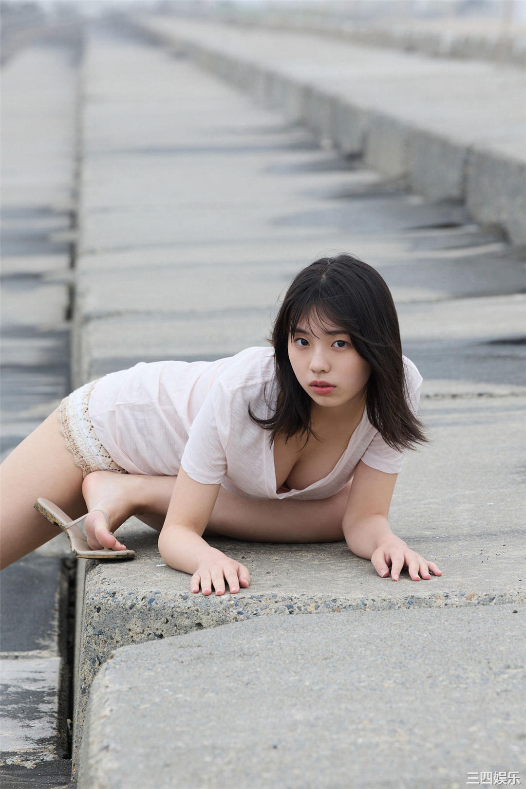 菊地姬奈写真集《夏がやってきた！》高清全本