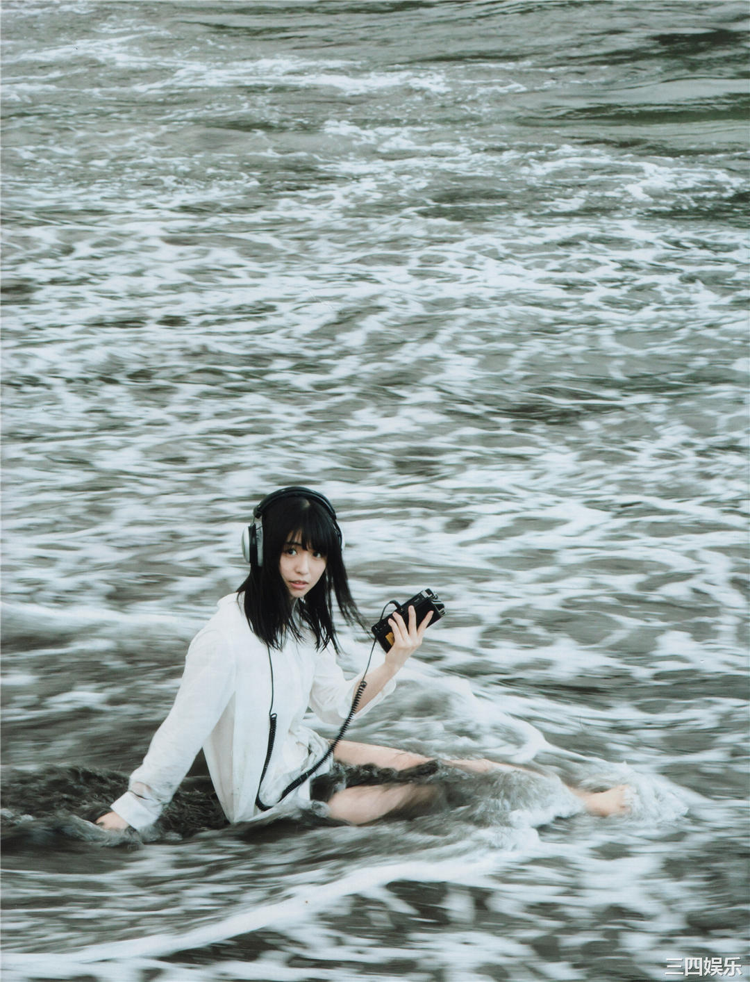 欅坂46写真集《21人の未完成》高清全本