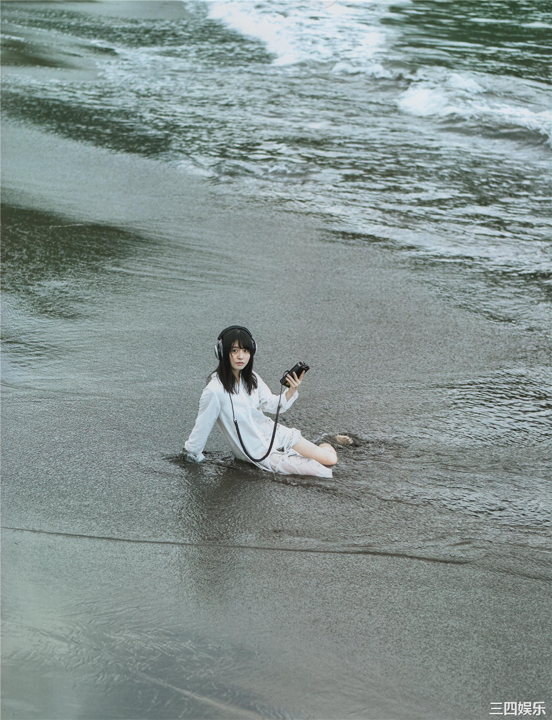 欅坂46写真集《21人の未完成》高清全本