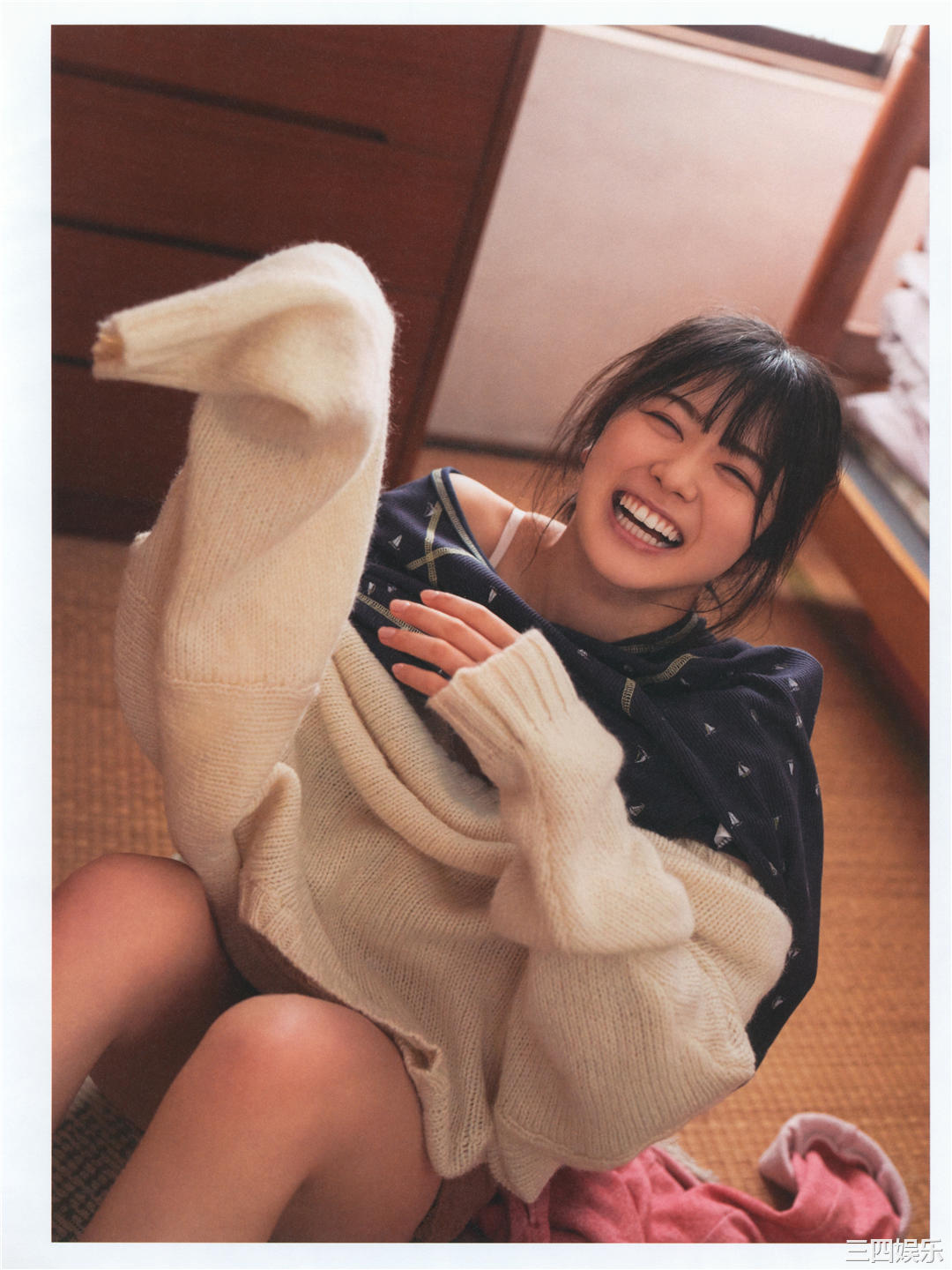 丹生明里1ST写真集《やさしい関係》高清全本