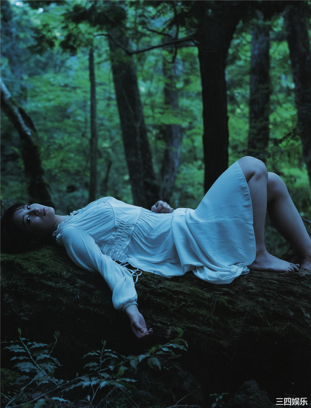 欅坂46写真集《21人の未完成》高清全本