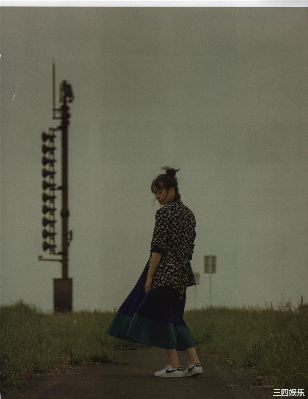 欅坂46写真集《21人の未完成》高清全本