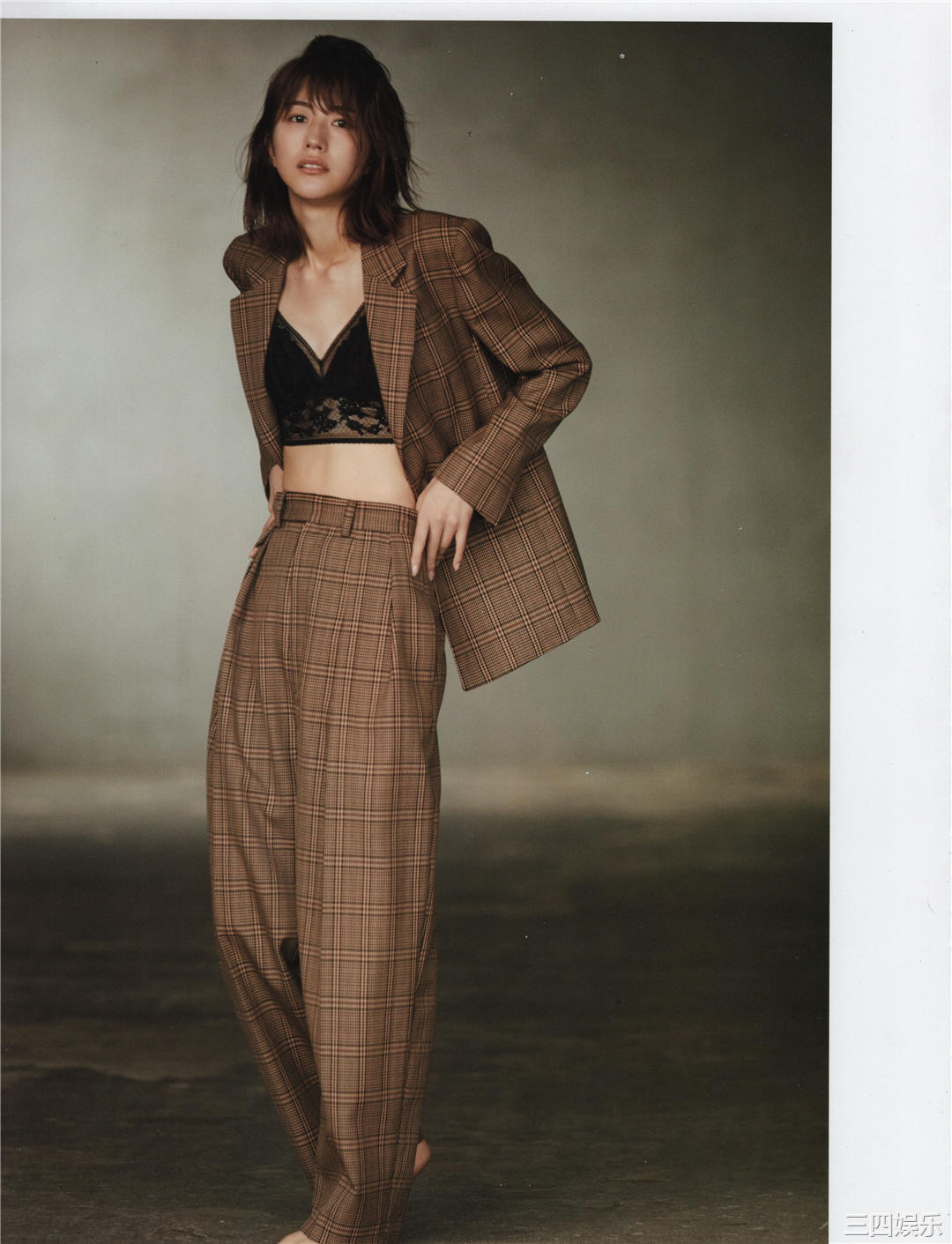 欅坂46写真集《21人の未完成》高清全本