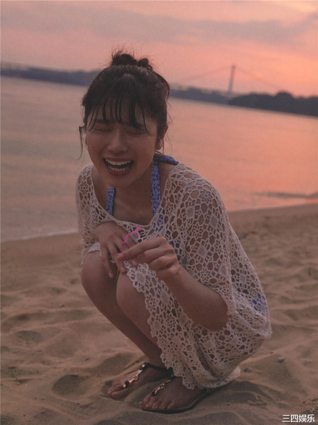 丹生明里1ST写真集《やさしい関係》高清全本