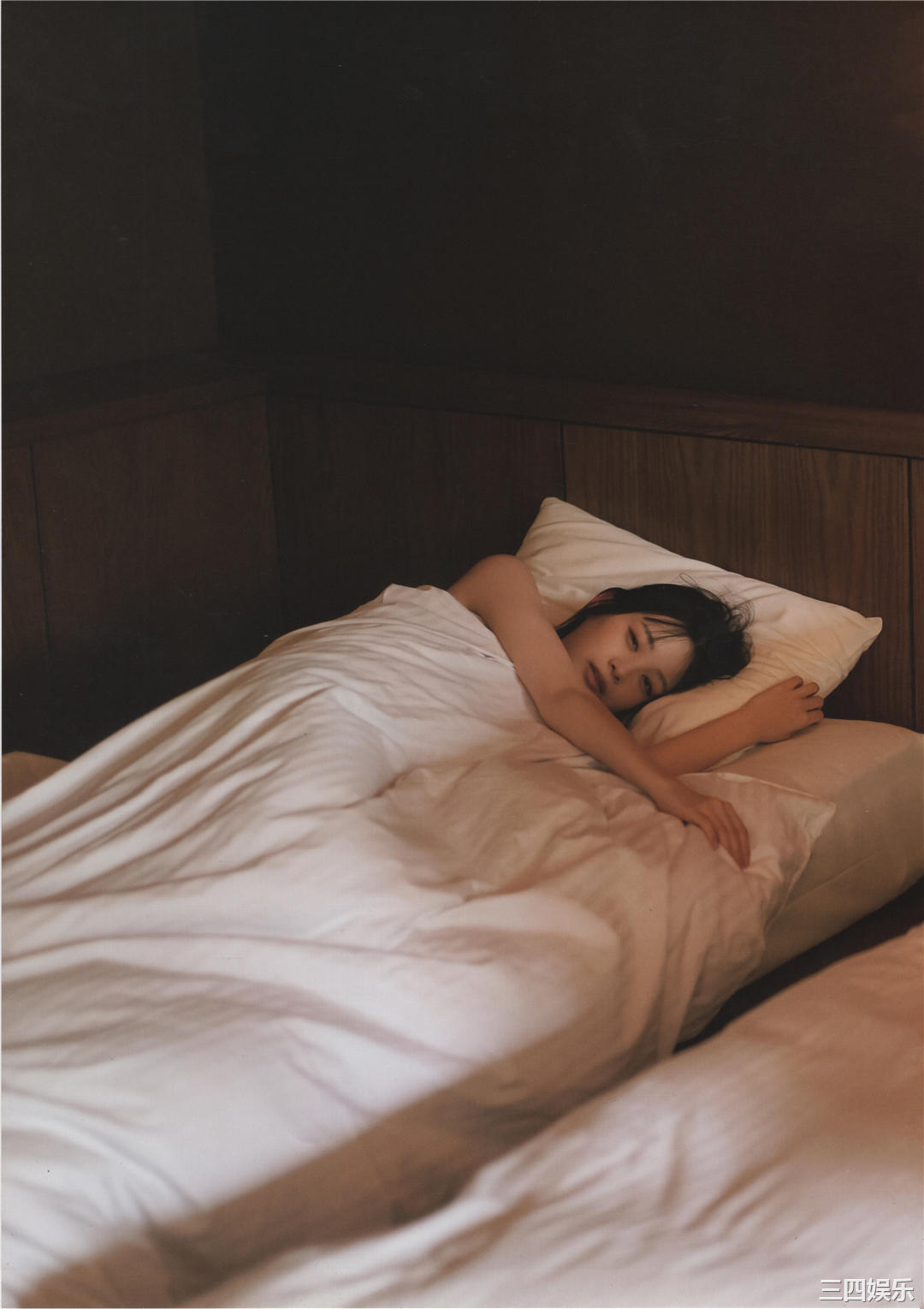 横山结衣1ST写真集《未熟な光》高清全本