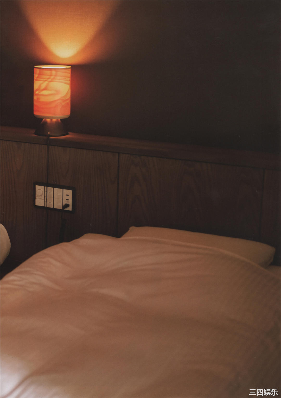 横山结衣1ST写真集《未熟な光》高清全本