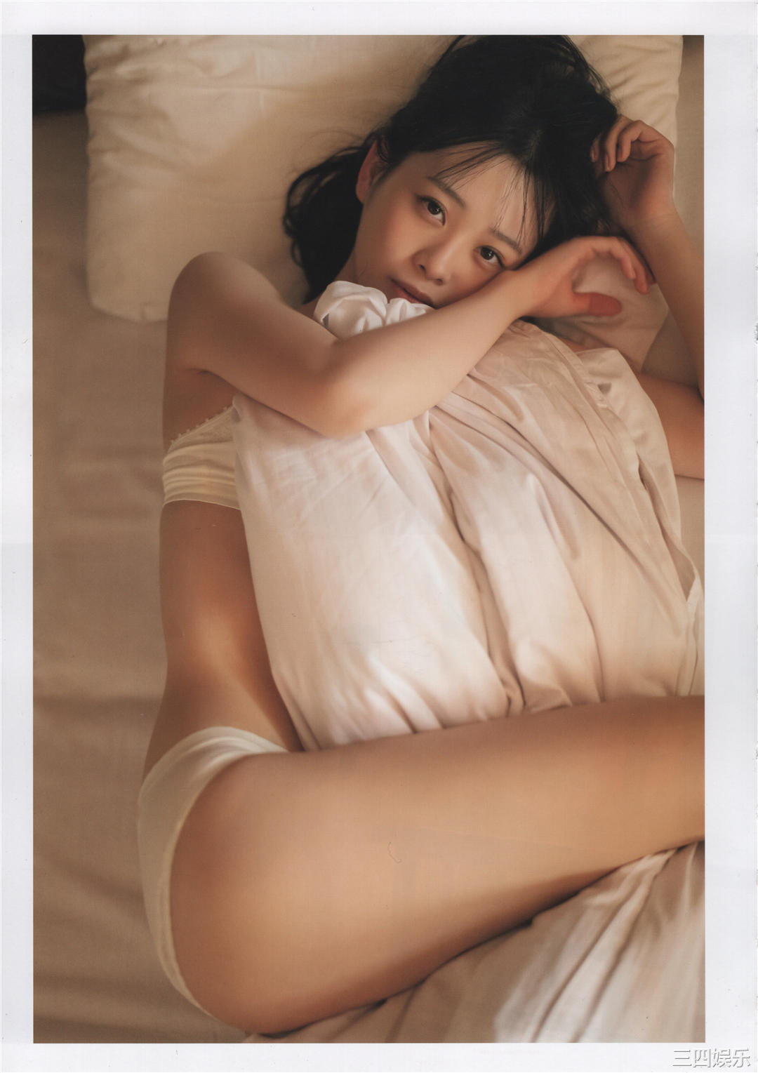 横山结衣1ST写真集《未熟な光》高清全本