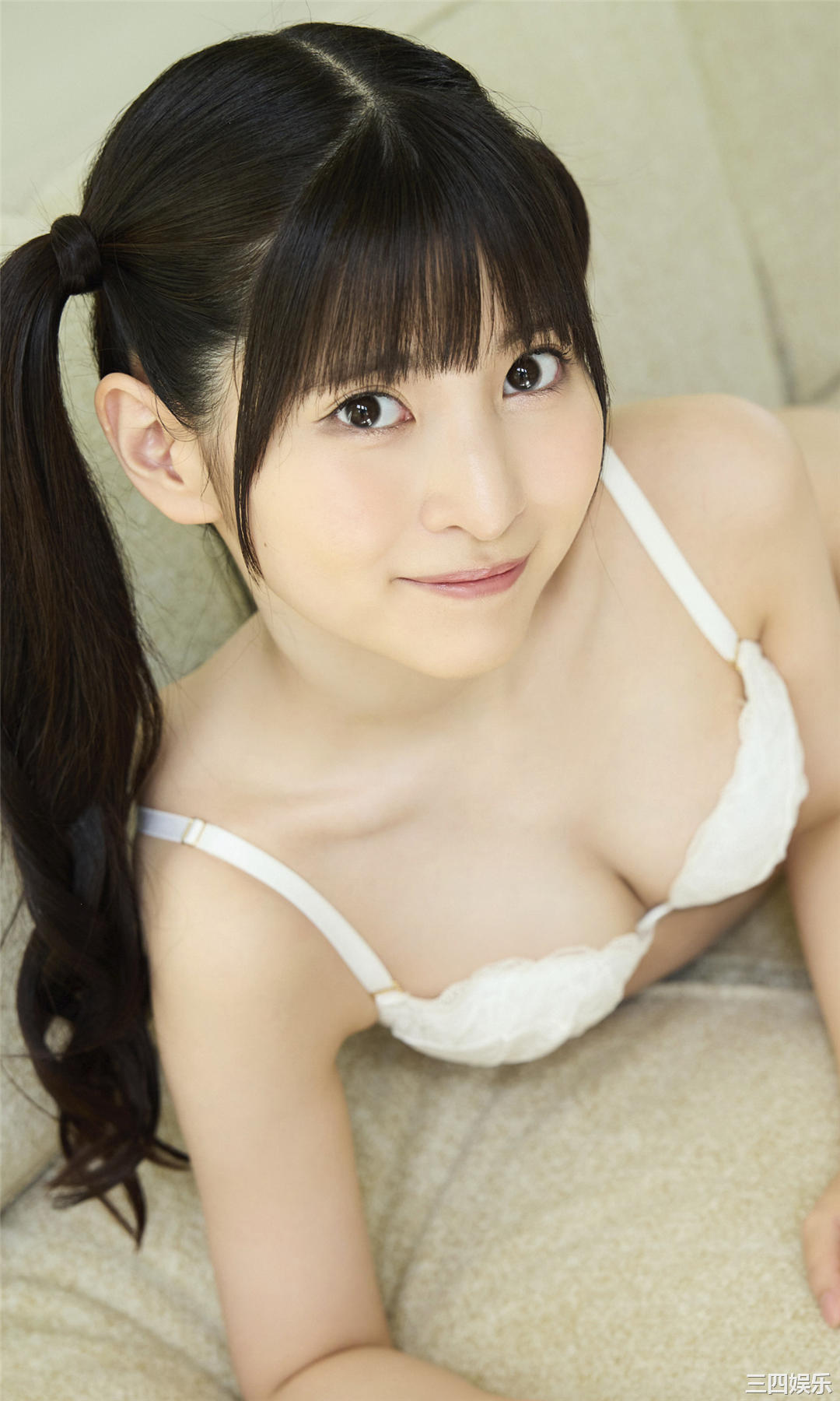 小鸟遊るい写真集《リケジョ降臨》高清全本