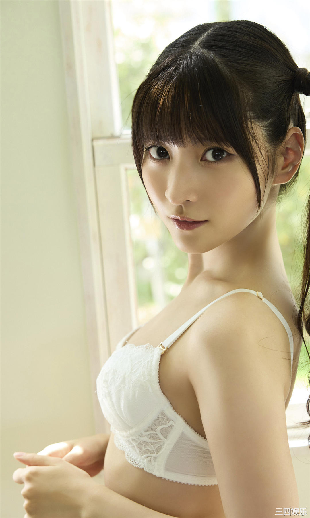 小鸟遊るい写真集《リケジョ降臨》高清全本