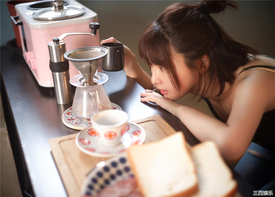 峮峮写真集《QUNing》高清全本