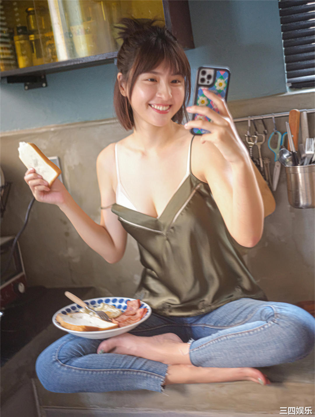 峮峮写真集《QUNing》高清全本